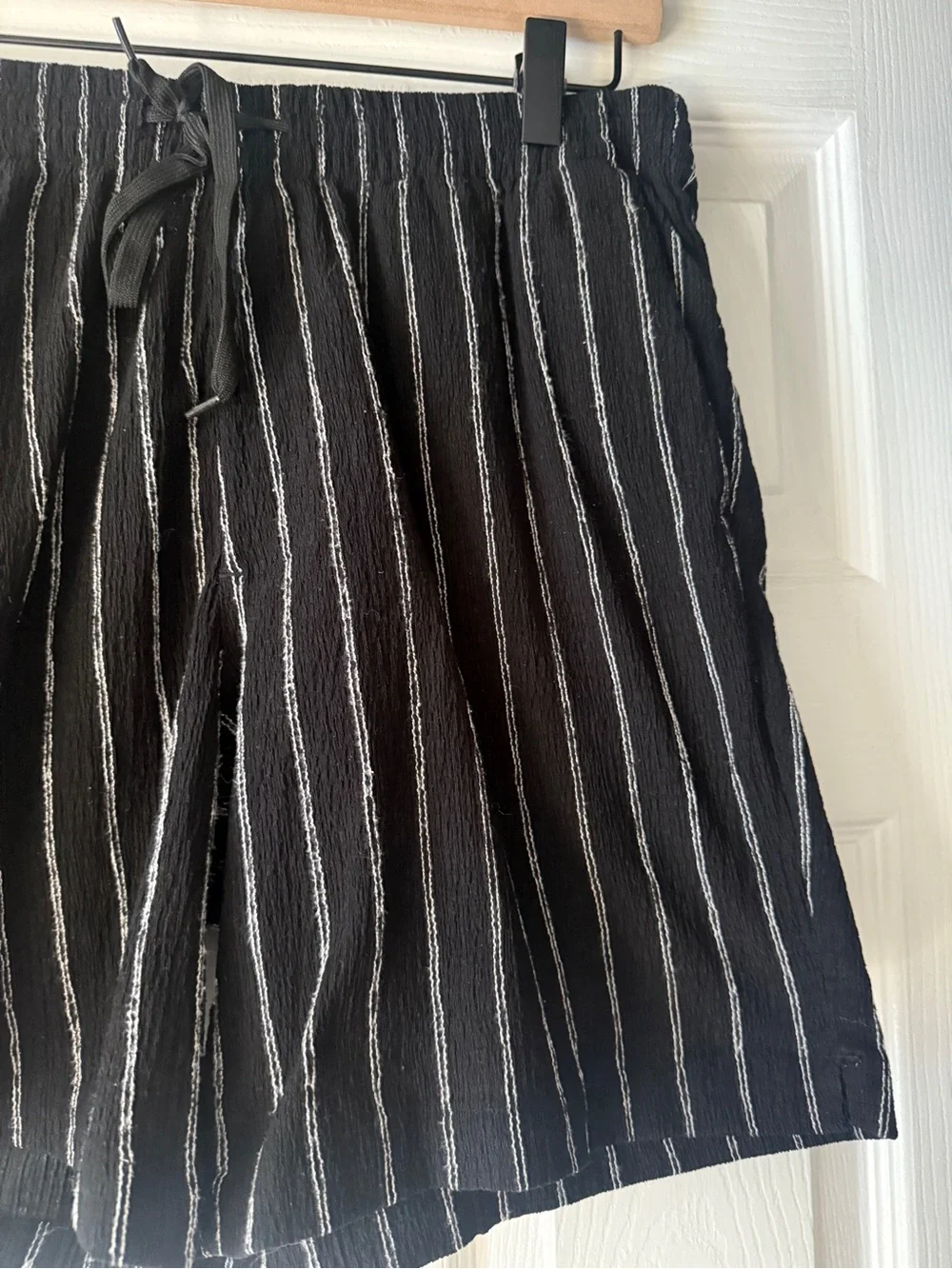 Pacsun Black Stripe Linen Shorts  Men's Black Pinstripe Casual Shorts M